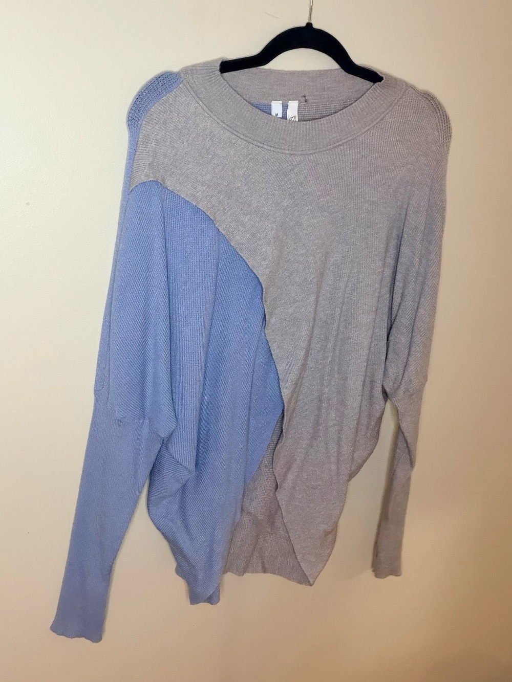 Elan Two-Tone Crewneck Sweater in Blue and Gray